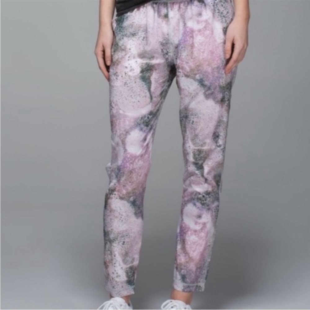 Lululemon Namasker Pant ll Jogger 8 Sugar Crush Multi - Picture 2 of 6